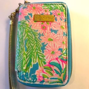 Lilly Pulitzer wristlet